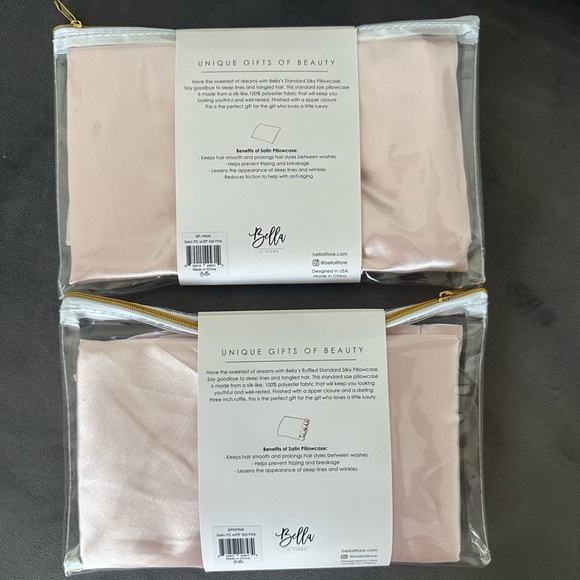 Set of Bella IL FIORE Soft Pink Ruffled Standard Silky 2 Pillowcases - Picture 5 of 8